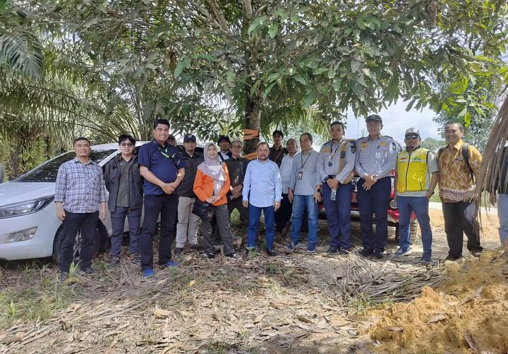 Ketua Organisasi Masyarakat (Ormas) POLisi ADAT (POLDAT) Kabupaten Berau, Nendra Menolak Keras dengan adanya Wacana Penambangan Batu Bara PT. Berau Coal Di Jl. Poros Provinsi di kampung Gurimbang hingga masuk blok prapatan.