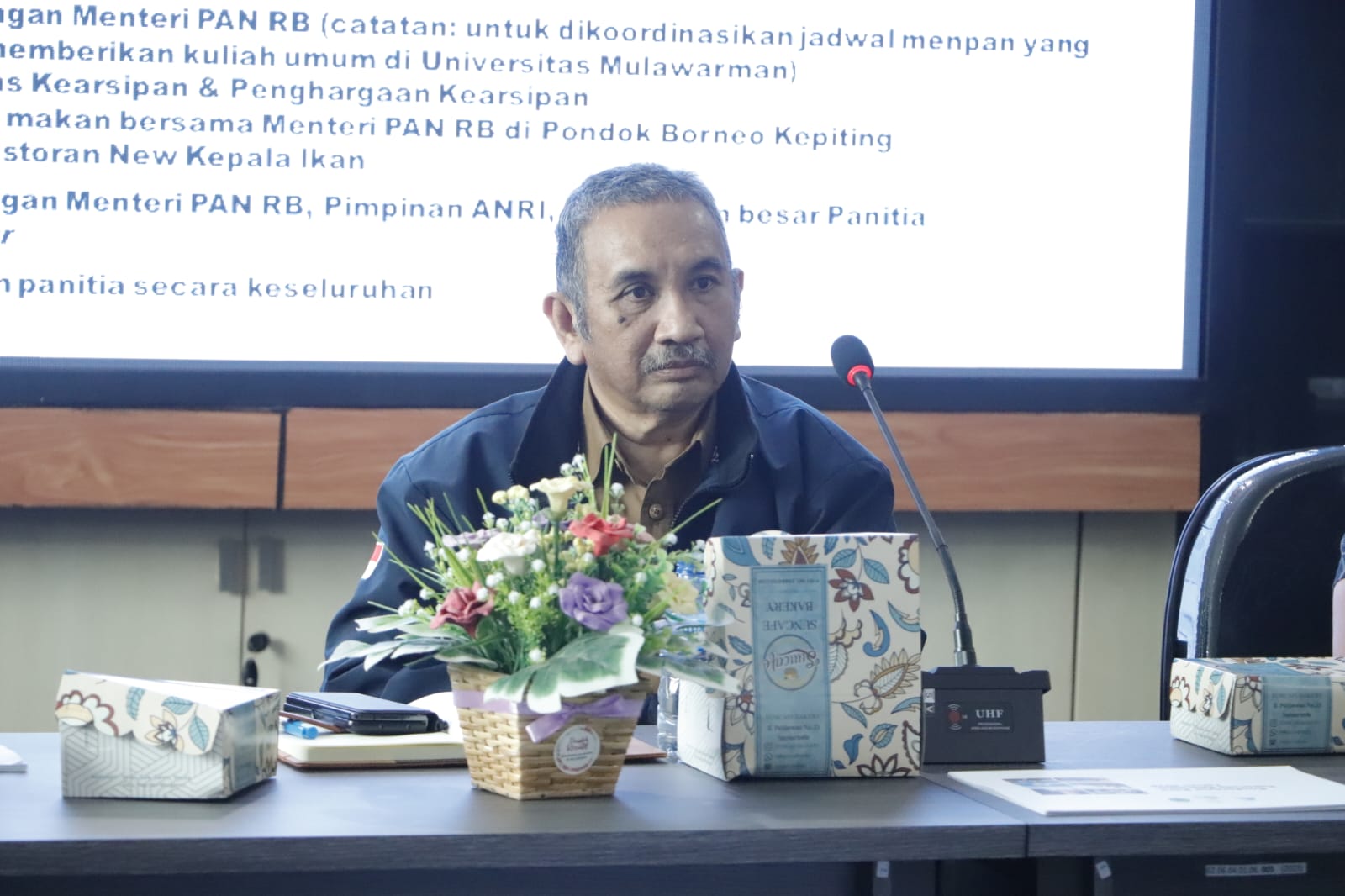 Hari Kearsipan ke-53 mencerminkan komitmen bahwa memastikan bahwa arsip bernilai guna sejarah dilestarikan dengan baik untuk generasi-generasi mendatang,” jelasnya.