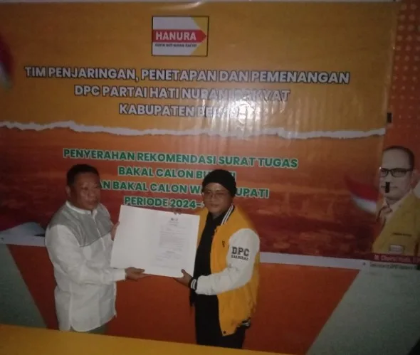 DPC Partai Hanura Berau Beri Rekomendasi Surat Tugas Kepada 4 Bakal Calon Bupati dan Wakil Bupati Berau Periode 2024-2029.”Kami berharap agar partai Hanura dapat berpasangan dengan partai Gerindra untuk maju menjadi calon bupati dan Wabup”ujar Rusianto