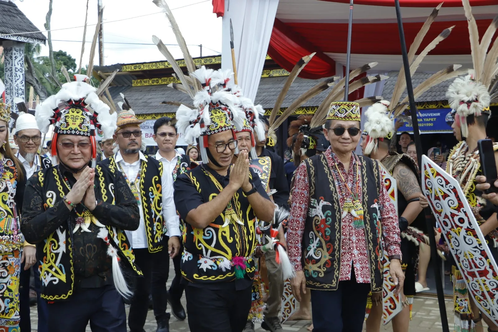 Penutupan Festival Budaya Adat Dayak Kenyah ke 51 Tahun 2024 di Kelurahan  Budaya Pampang - nettizen.id